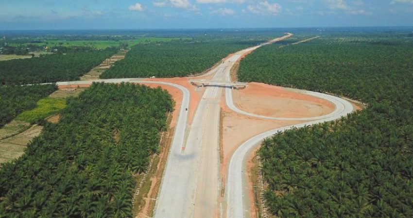 Konstruksi pembangunan jalan tol Kuala Tanjung-Tebing Tinggi-Parapat, sumber ekonomi.bisnis.com